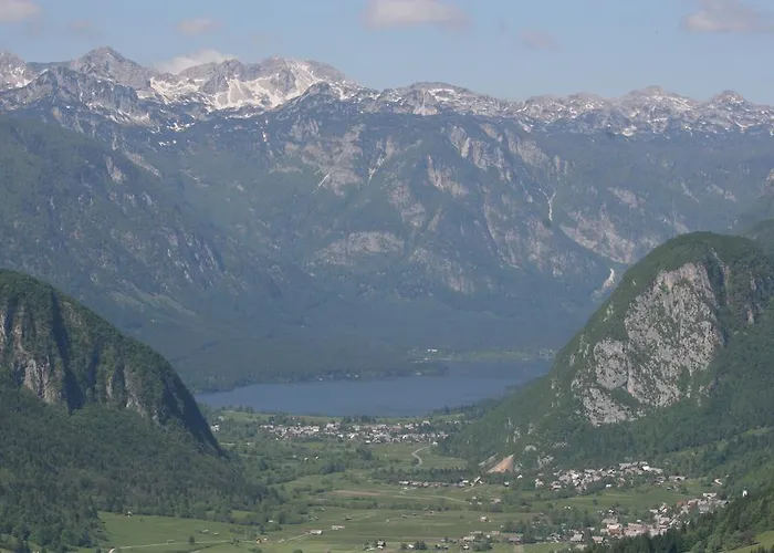 בית הארחה And Cerkovnik 2*