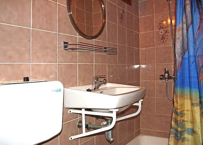 בית הארחה And Cerkovnik 2*