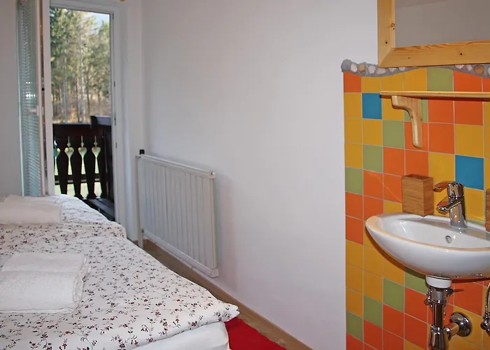 And Cerkovnik בית הארחה